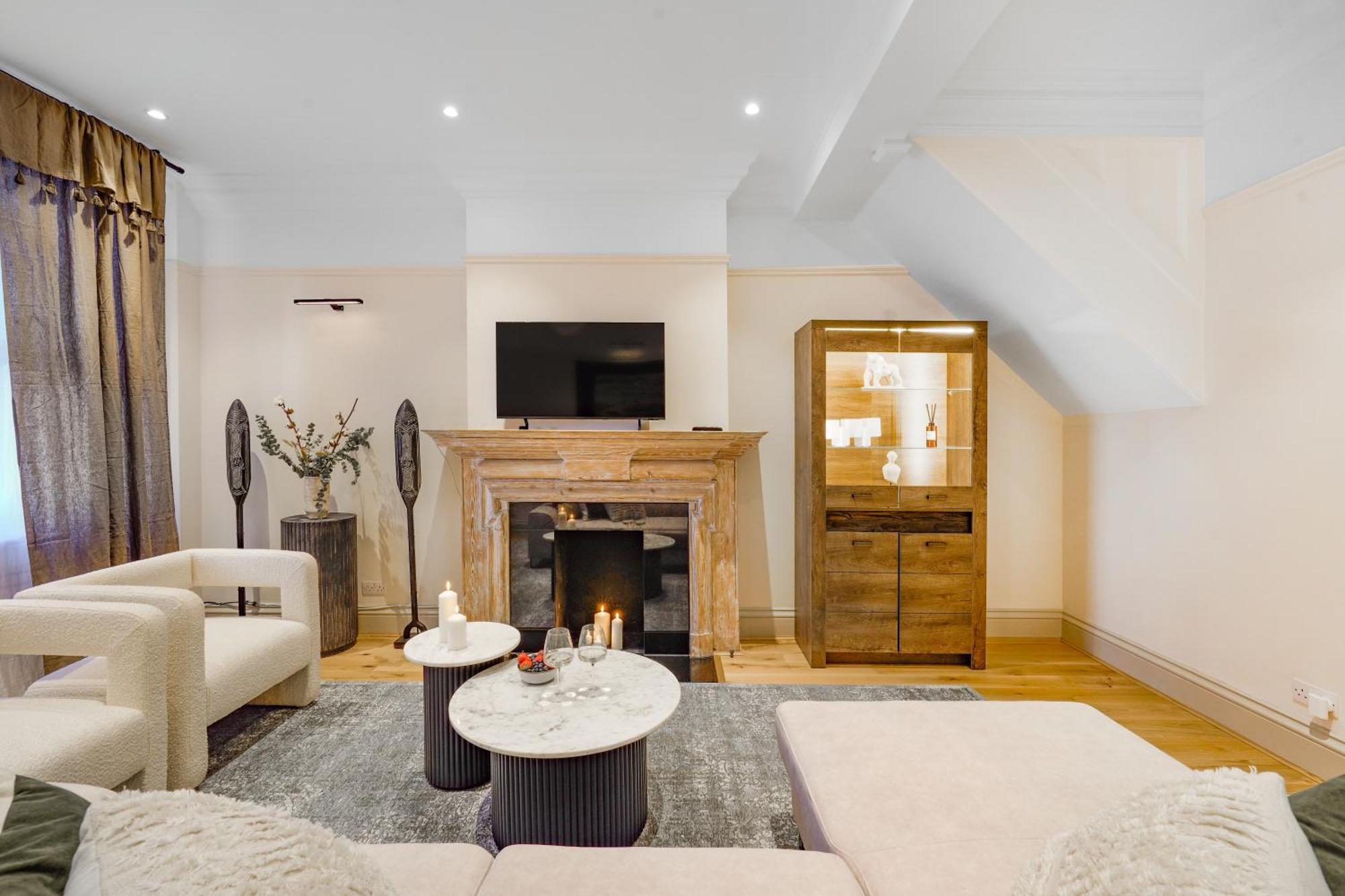 Spacious And Modern 4 Beds Home In Kensington 伦敦 外观 照片