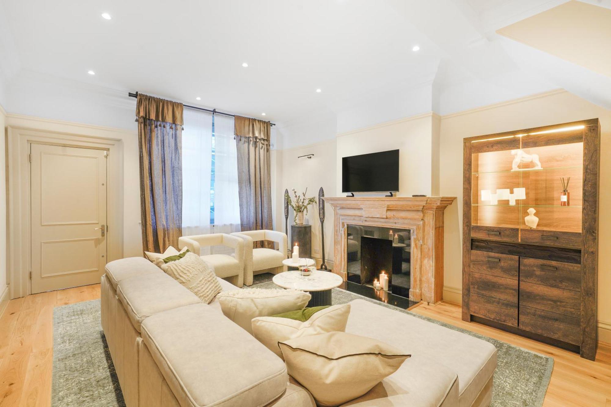 Spacious And Modern 4 Beds Home In Kensington 伦敦 外观 照片